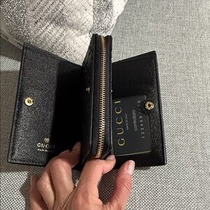 Black Embossed Zip Key & Card Holder